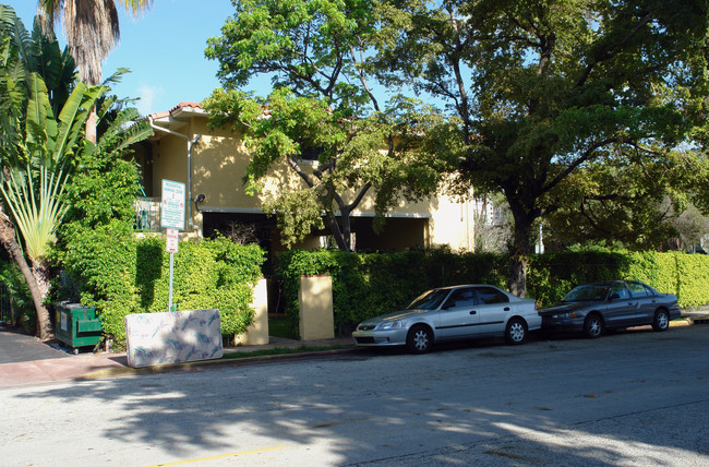 846 Lenox Ave in Miami Beach, FL - Foto de edificio - Building Photo