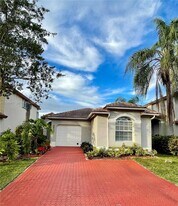 9929 NW 29th Terrace in Doral, FL - Building Photo