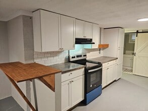 1105 Crossland Ave in Clarksville, TN - Building Photo - Building Photo