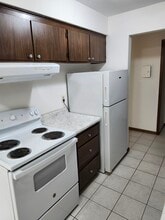 903 11th Ave S in Hopkins, MN - Building Photo - Building Photo