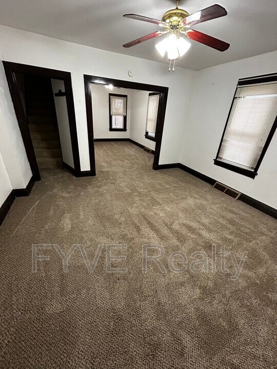 1032 Oakmont Ave Photo