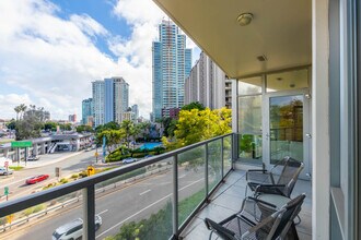 1441 9th Ave, Unit 204 in San Diego, CA - Building Photo - Building Photo