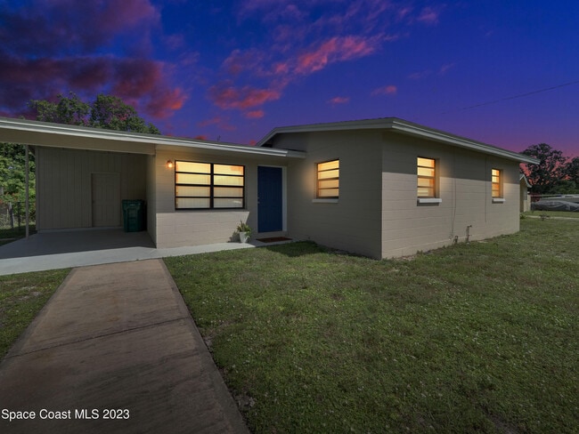 2056 Little John Rd in Melbourne, FL - Building Photo - Building Photo