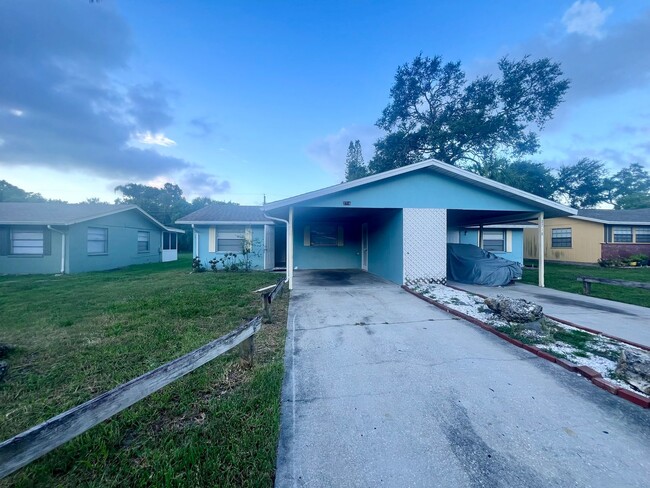 property at 2716 52nd Ave Dr W
