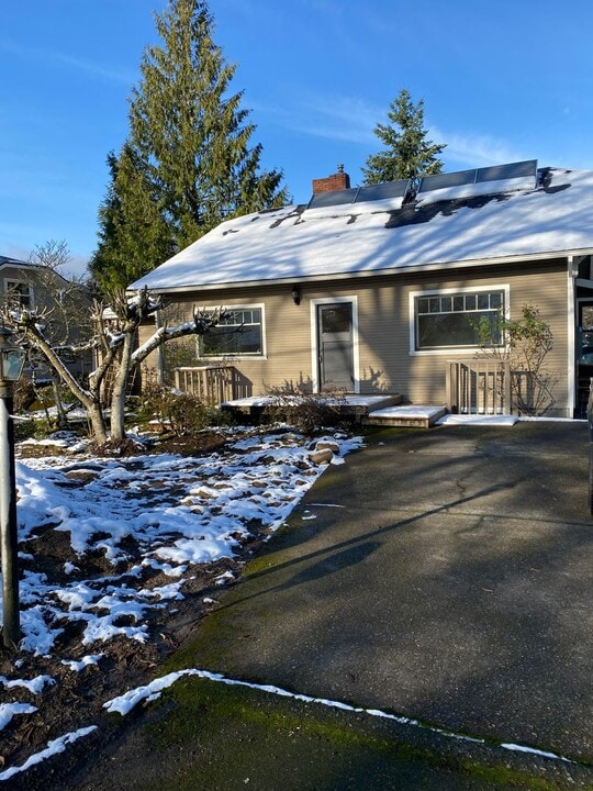 4403 SW Lobelia St in Portland, OR - Foto de edificio