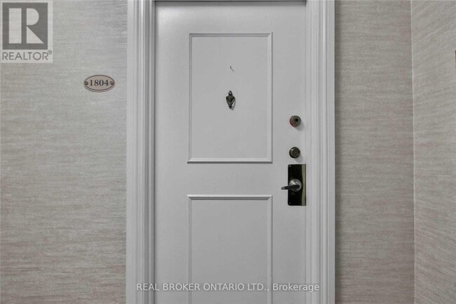 20 Edgecliff Golfway in Toronto, ON - Building Photo - Building Photo