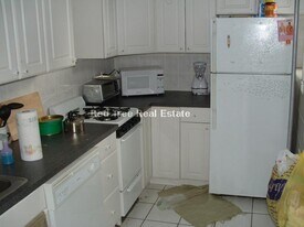 56 Egmont St in Brookline, MA - Building Photo