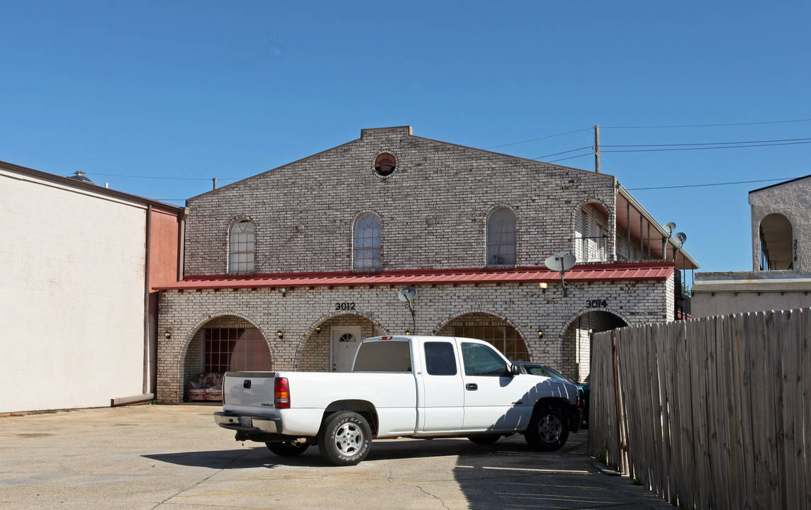 3012 Jean Lafitte Pky in Chalmette, LA - Foto de edificio