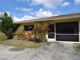 221 Cape Coral Pkwy W in Cape Coral, FL - Building Photo