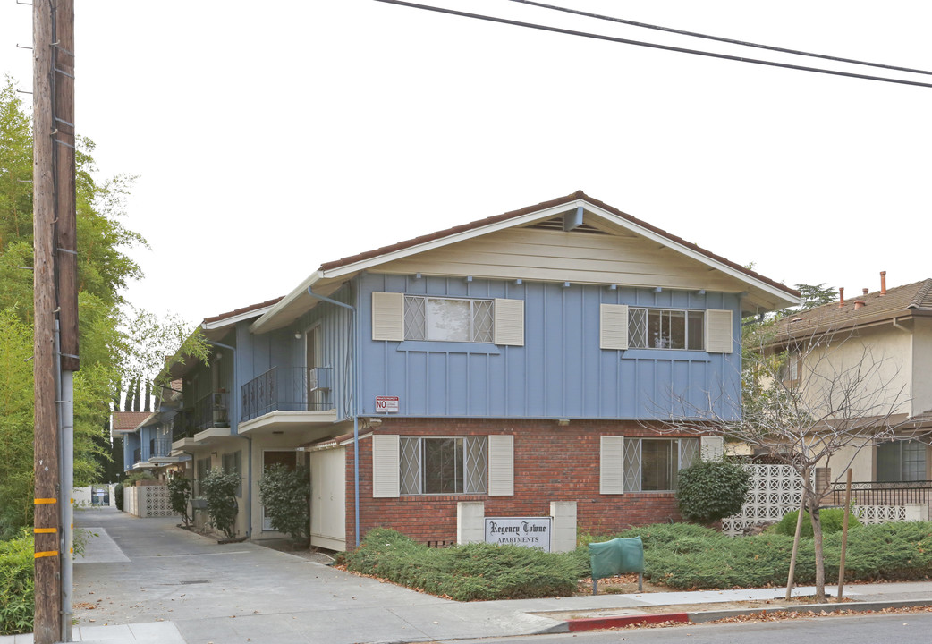 Regency Towne Apartments in San Jose, CA - Building Photo