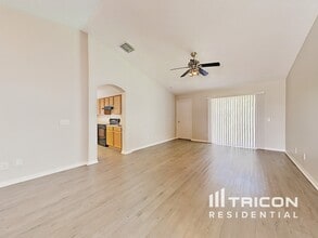 13404 Prestwick Dr in Riverview, FL - Building Photo - Building Photo