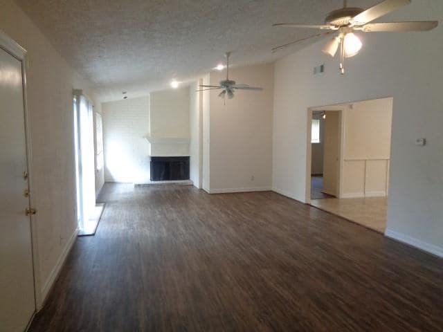 11627 Old Telegraph Rd in Houston, TX - Building Photo - Building Photo