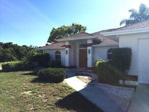 5896 Tyler Rd in Venice, FL - Building Photo - Building Photo
