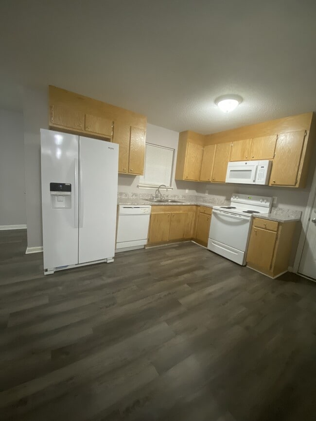 property at 211 N Pryor St