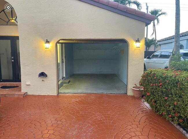 8910 SW 4th Ln in Miami, FL - Building Photo - Building Photo