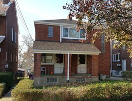 129 Stanton Ct W, Unit 2nd floor