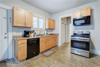 478 Oxford St in Rochester, NY - Building Photo - Building Photo