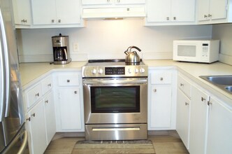 5467 Rattlesnake Hammock Rd in Naples, FL - Building Photo - Building Photo