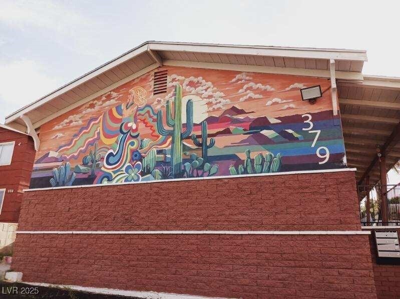 379 N 15th St in Las Vegas, NV - Building Photo