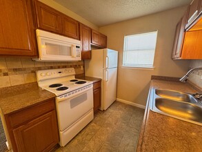 1014 N Gilmer St in Killeen, TX - Building Photo - Building Photo