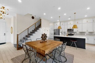 1077 Maverick Dr in Allen, TX - Building Photo