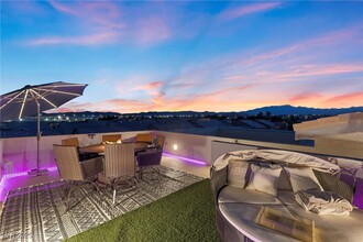 8620 Grove Mill Ct in Las Vegas, NV - Building Photo - Building Photo