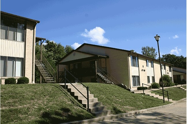 Hidden Oaks Apartments in Jefferson City, MO - Foto de edificio