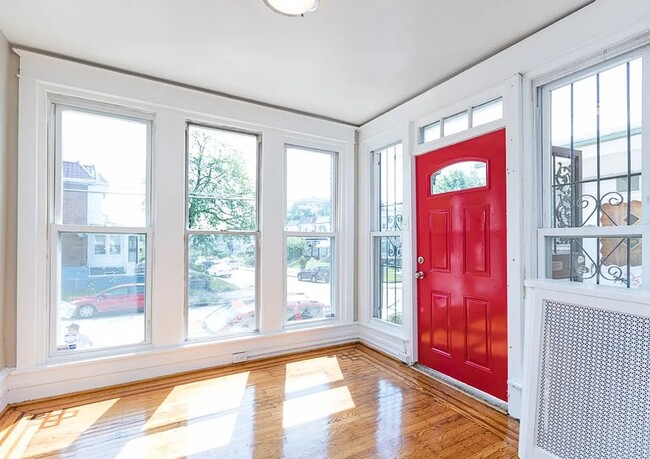 6022 N 16th St in Philadelphia, PA - Foto de edificio - Building Photo