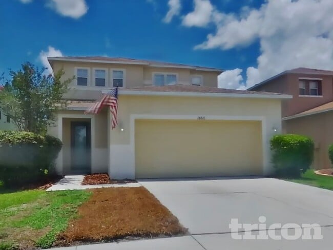18816 Litzau Ln in Land O Lakes, FL - Foto de edificio - Building Photo