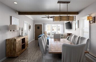 1113 W Balboa Blvd in Newport Beach, CA - Building Photo - Building Photo