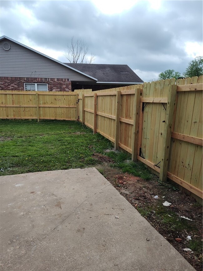 2282 Danielle Dr in Fayetteville, AR - Building Photo - Building Photo