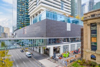 Harbour Plaza - West Tower in Toronto, ON - Building Photo - Building Photo