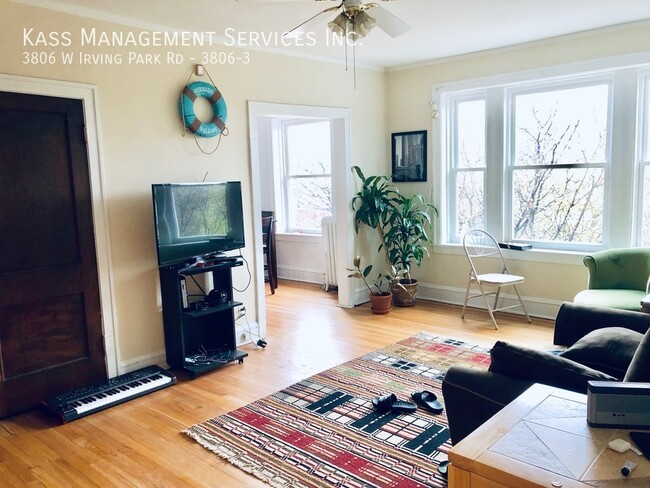 property at 3806 W Irving Park Rd