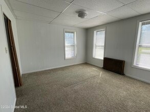 524 Maple Ave in Saratoga Springs, NY - Building Photo - Building Photo