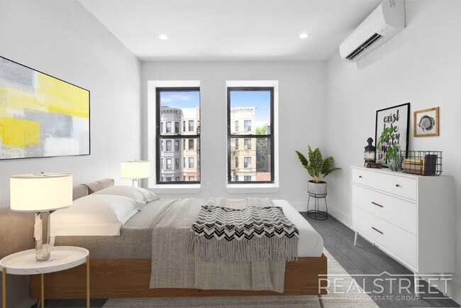 1166 Saint Johns Place in Brooklyn, NY - Foto de edificio - Floor Plan