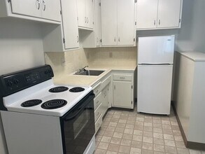 2253 2nd Ave in Sacramento, CA - Foto de edificio - Building Photo