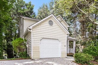566 Caloosa Cove SW in Marietta, GA - Building Photo - Building Photo
