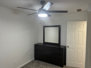 3910 Dunbar Ave in New Albany, IN - Foto de edificio - Building Photo