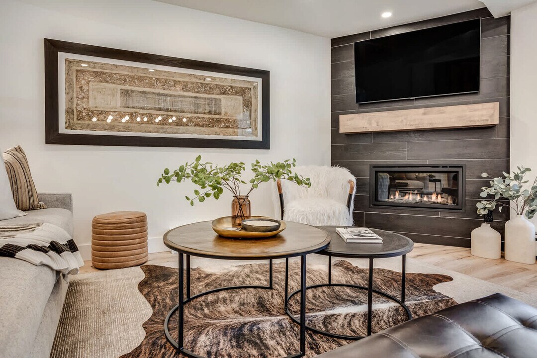 600 E Main St in Aspen, CO - Building Photo