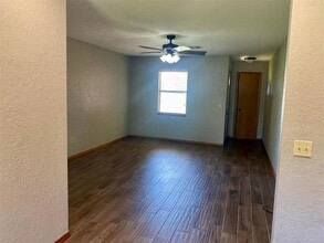 137 Elmwood Ave in Weatherford, OK - Building Photo - Building Photo