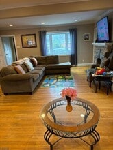 521 Pleasant Valley Way in West Orange, NJ - Building Photo - Building Photo