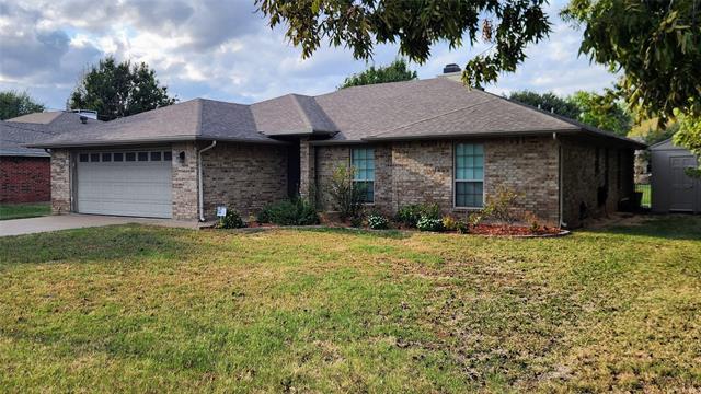 3707 Lake Vista Ct in Granbury, TX - Building Photo