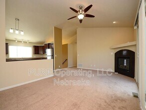 7918 S 190th Ave in Omaha, NE - Building Photo - Building Photo