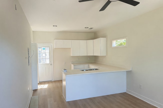 549 N Peter St in Athens, GA - Building Photo - Building Photo