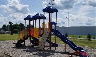 15 Orchard Ln in Jackson, OH - Building Photo - Building Photo