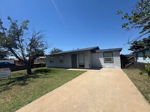 3107 Merrill Ave in Odessa, TX - Building Photo - Building Photo
