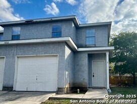 5602 Golf Mist in San Antonio, TX - Building Photo