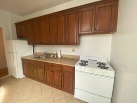 8302 6th Ave in Brooklyn, NY - Building Photo