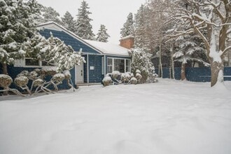 225 E 25th St in Idaho Falls, ID - Building Photo - Building Photo