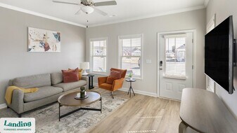 7 Dairy Crk Rd SW in Huntsville, AL - Building Photo